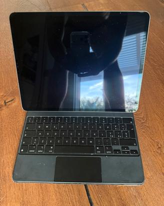iPad Pro 11” 2020 512GB Wi-Fi + Cellular + MagicK