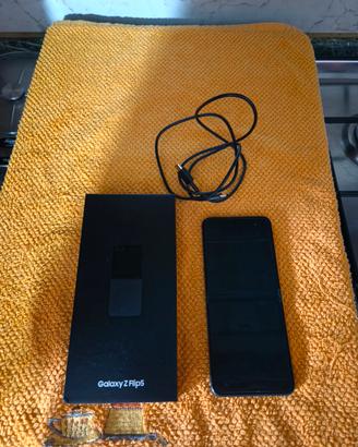  Samsung Z flip 5