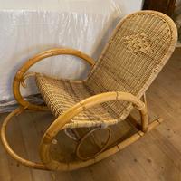 Sedia a dondolo vintage epoca vimini e midollino