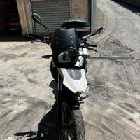 Gs 650 F 2012
