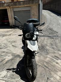 Gs 650 F 2012