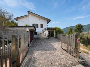 CASA INDIPENDENTE A STRONCONE