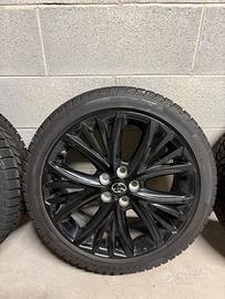 Cerchi originali Toyota Yaris 17 Pirelli invernali