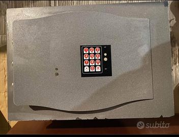 Cassaforte elettronica