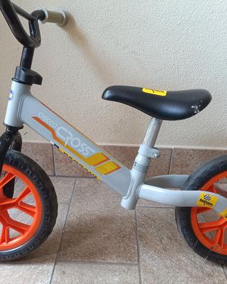 balance bike Chicco Cross