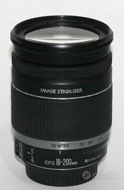 Obiettivo Canon 18-200 EF-S