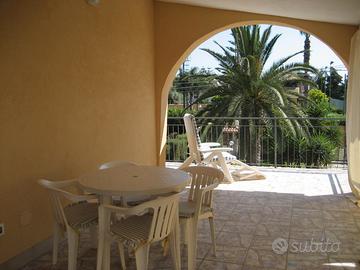 Bilocale in villa al mare