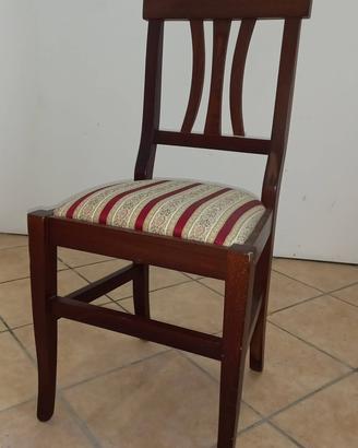 Sedia singola in noce arte povera.