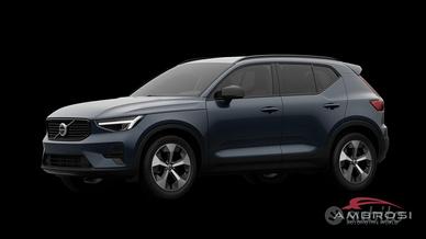 VOLVO XC40 B3 Mild hybrid Benzina Plus Dark