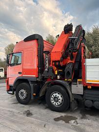VOLVO 4 ASSI GRU PALFINGER PK44002 DA 30 METRI