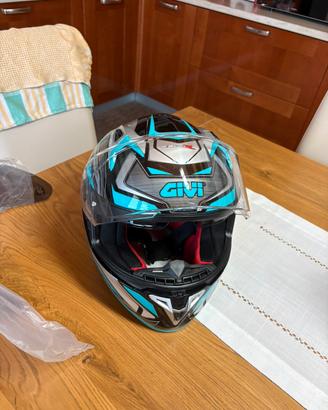 Casco integrale givi