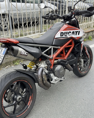 Ducati Hypermotard 950