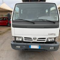 Nissan Cabstar NT400 Ribaltabile Trilaterale