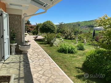 VILLA SINGOLA A POTENZA