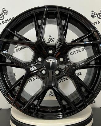 4 CERCHI IN LEGA TESLA MODEL 3 DA 20 NUOVI