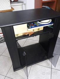 Mobiletto porta TV . HI-FI