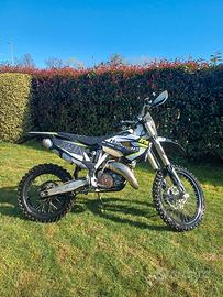 Husqvarna TE 125 