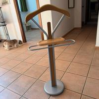 Servomuto in legno e metallo