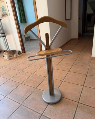 Servomuto in legno e metallo