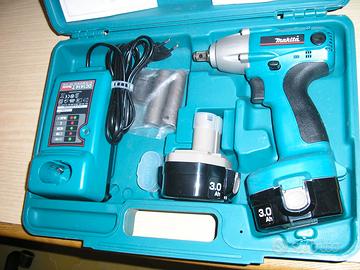 Avvitatore ad impulsi a batteria 14,4v makita 6934