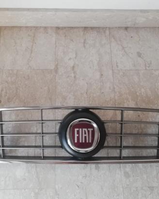Mascherina-griglia Fiat Croma. 
