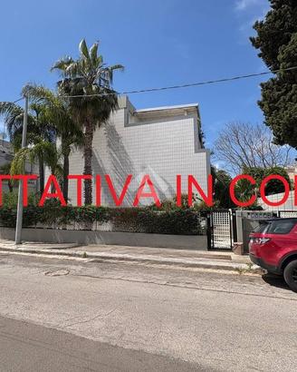 VILLA A SCHIERA A BRINDISI