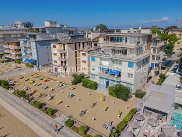 Appartamento Quadrilocale Frontemare in Piazza Mar