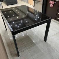 TAVOLO MODERNO DA CUCINA.