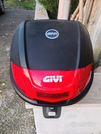 Bauletto GIVI con piastra
