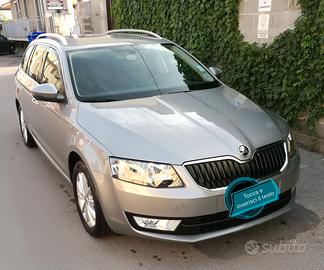 SKODA OCTAVIA WAGON EXECUTIVE PLUS G-TEC