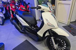 Piaggio Beverly 300 i.e. Abs