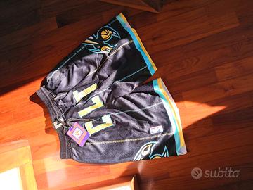 pantaloni da basket taglia M