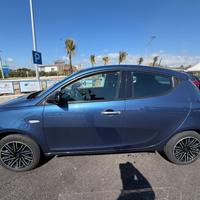 Lancia Ypsilon 1.0 FireFly 5 porte S&S Hybrid Gold