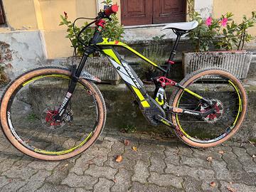 Bici elettrica Fantic integra XF1