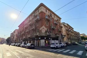 NEGOZIO A TORINO