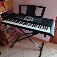 Tastiera Yamaha PSR-E233 