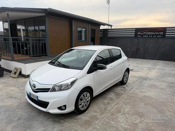 Toyota Yaris 1.0 5 porte Lounge