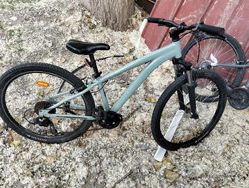 bicicletta anno 2025rockrider usato pochissi