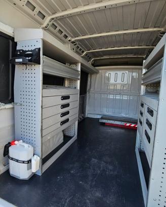 IVECO Daily 35S12V 2.3 HPT PM-TM Furgone ALLESTI
