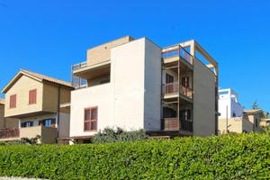 4 LOCALI A PORTO SANT'ELPIDIO