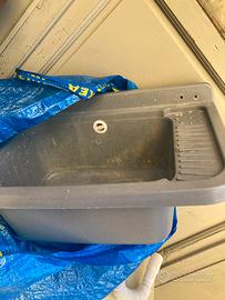 Pillozzo in plastica semi nuovo