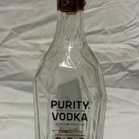 Bottiglia vodka vuota PURITY