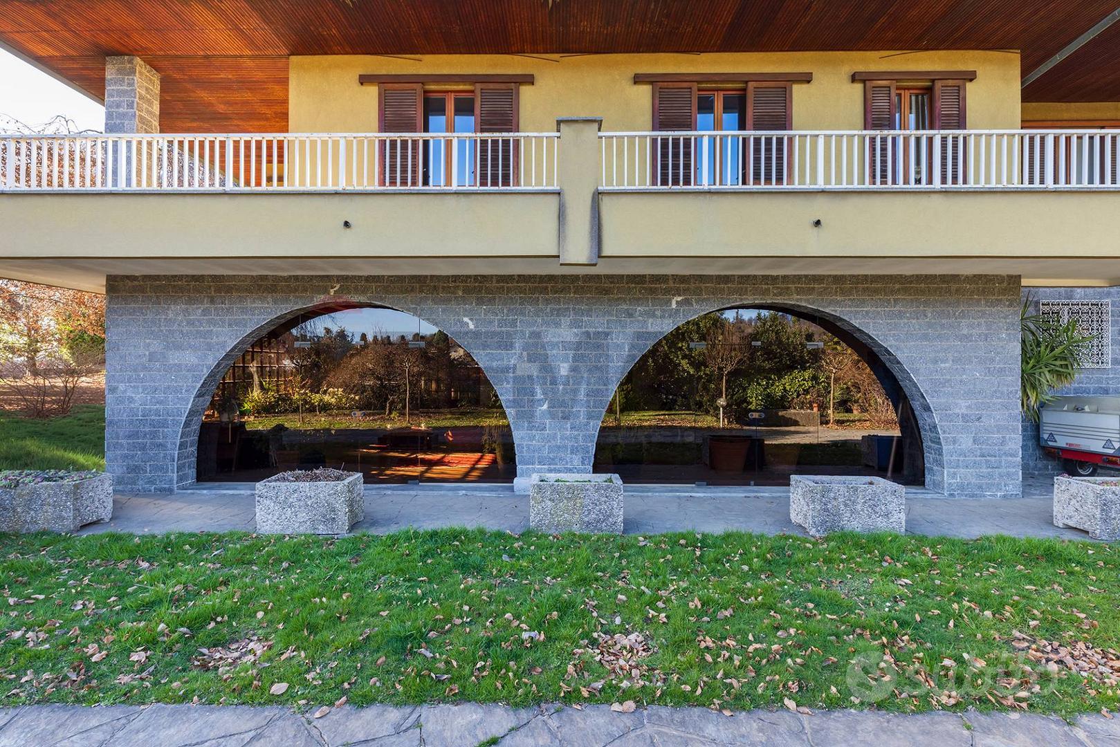 Villa o villino - Buguggiate - Vista 4