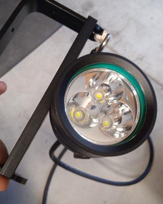 torcia sub a canister