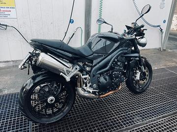 Triumph Speed triple 1050