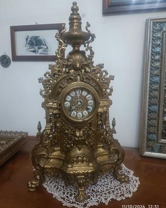 Orologio da tavolo in bronzo pieno