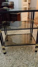 carrello porta tv in metallo e vetro