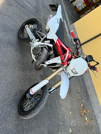 Moto Husqvarna 1252T preparata