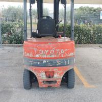 Carrello elevatore Toyota 7FBMF16