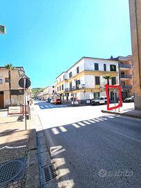 Negozio a Baronissi Centro